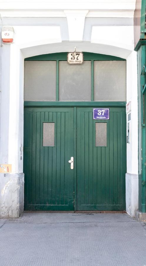 Comfortable Near Subway - Märzstraße